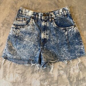 True Vintage Chic High Waist Acid Wash Jean Shorts Sz 7 Made in USA Y2K 90’s